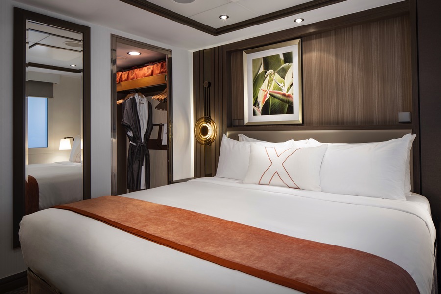 Celebrity Cruises Celebrity Silhouette Celebrity Suite - Credit - ©CEL 2.jpeg